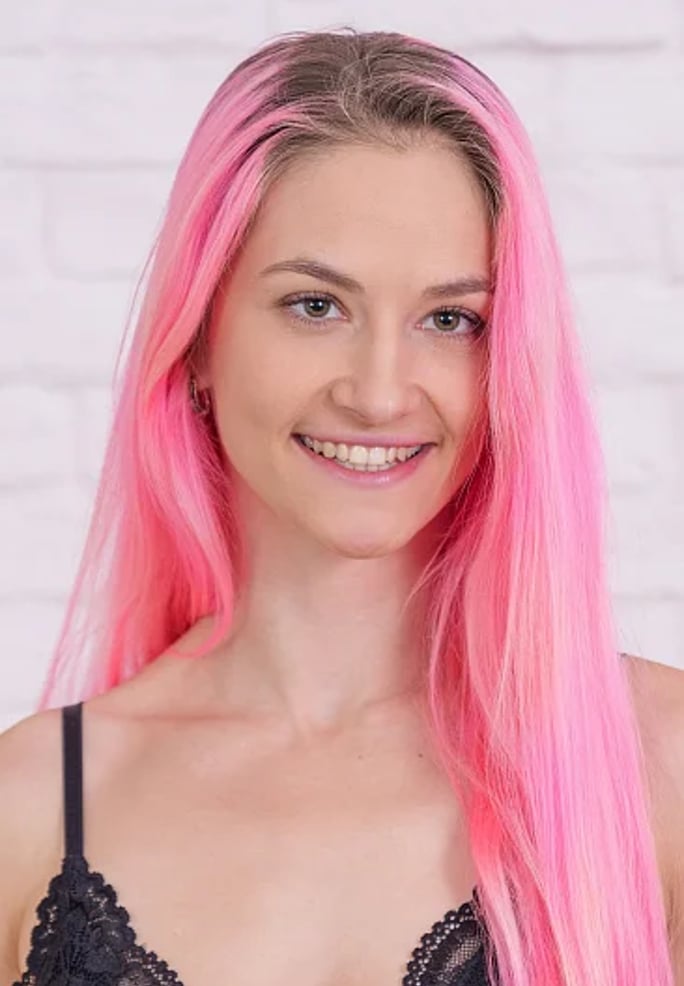 Adele Maple VR